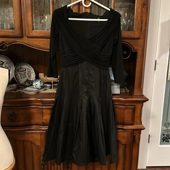 TADASHI Colection Vintage Dress size 4 - Picture 7 of 8